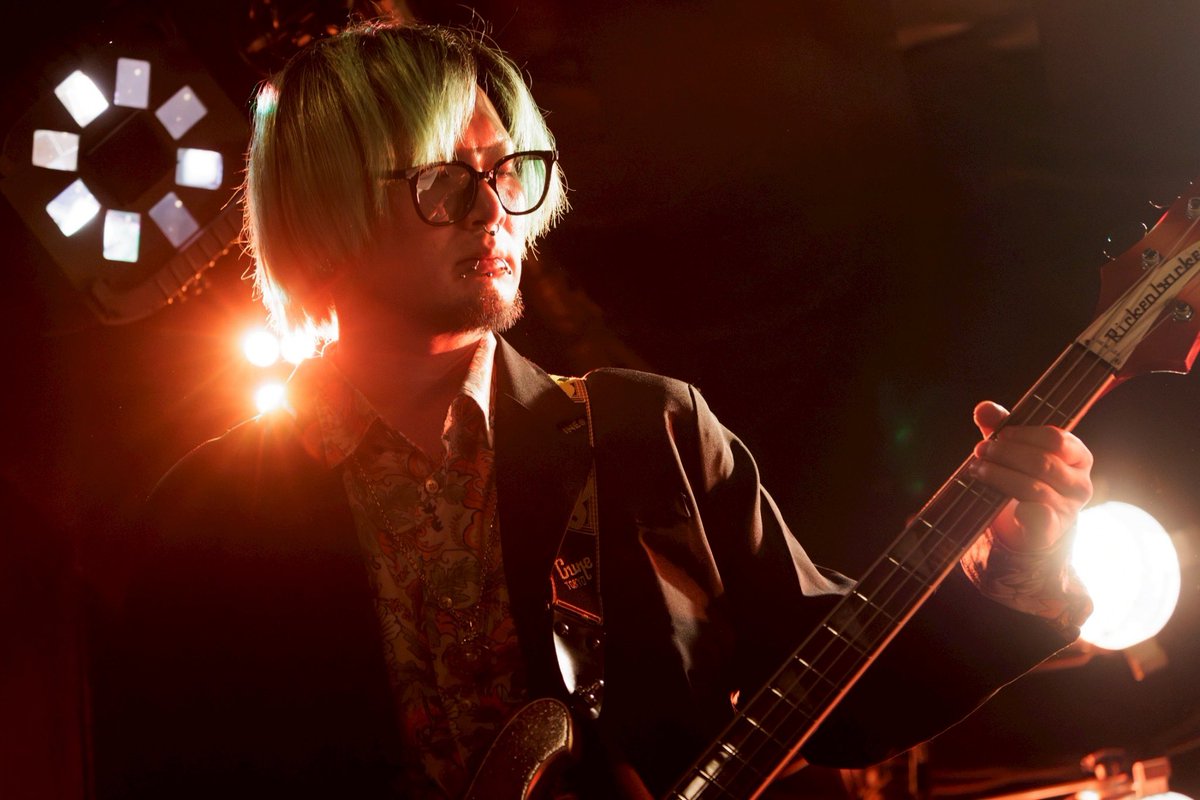 April in 85 official tweet media