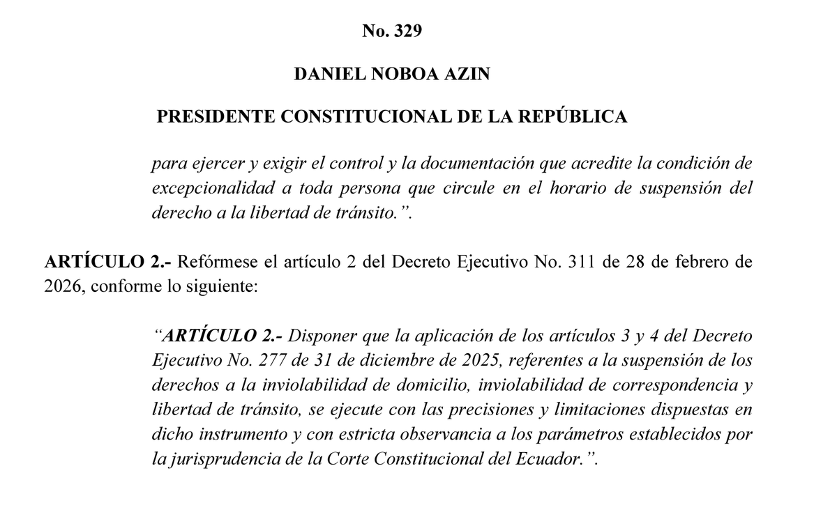 fabriciovelav's tweet photo. OFICIAL

El presidente Daniel Noboa dispuso el "toque de queda", es decir, la suspensión de la libertad de tránsito en las provincias de Guayas, Los Ríos, El Oro y Santo Domingo de los Tsáchilas, a partir del domingo 15 de marzo.

La restricción será de 23h00 hasta las 05h00.

La medida regirá "hasta la finalización del estado de excepción" vigente, es decir, hasta el 30 de marzo de 2026.

IMPORTANTE: las únicas excepciones incluidas en el decreto son para los servicios de salud y la fuerza pública.
@PrimeraPlanaECU