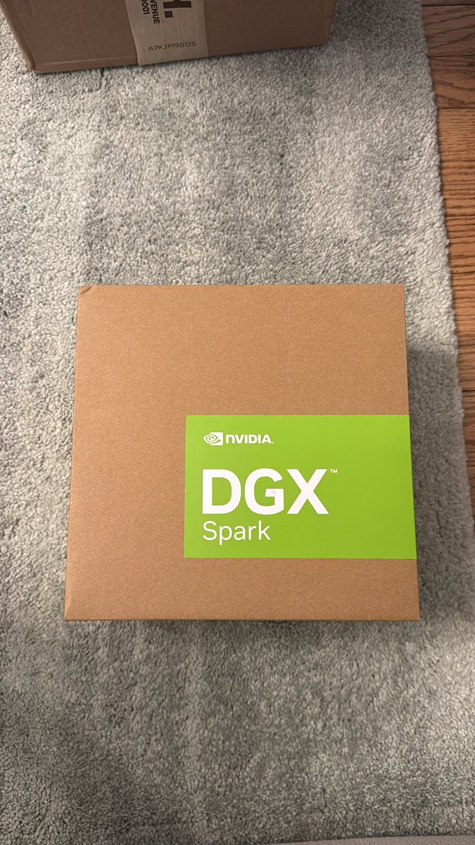 dftappan's tweet photo. Hired a new employee today https://t.co/NZozNYtvik