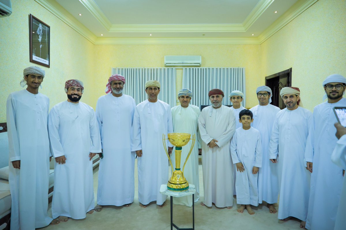 نادي النهضة العماني tweet media