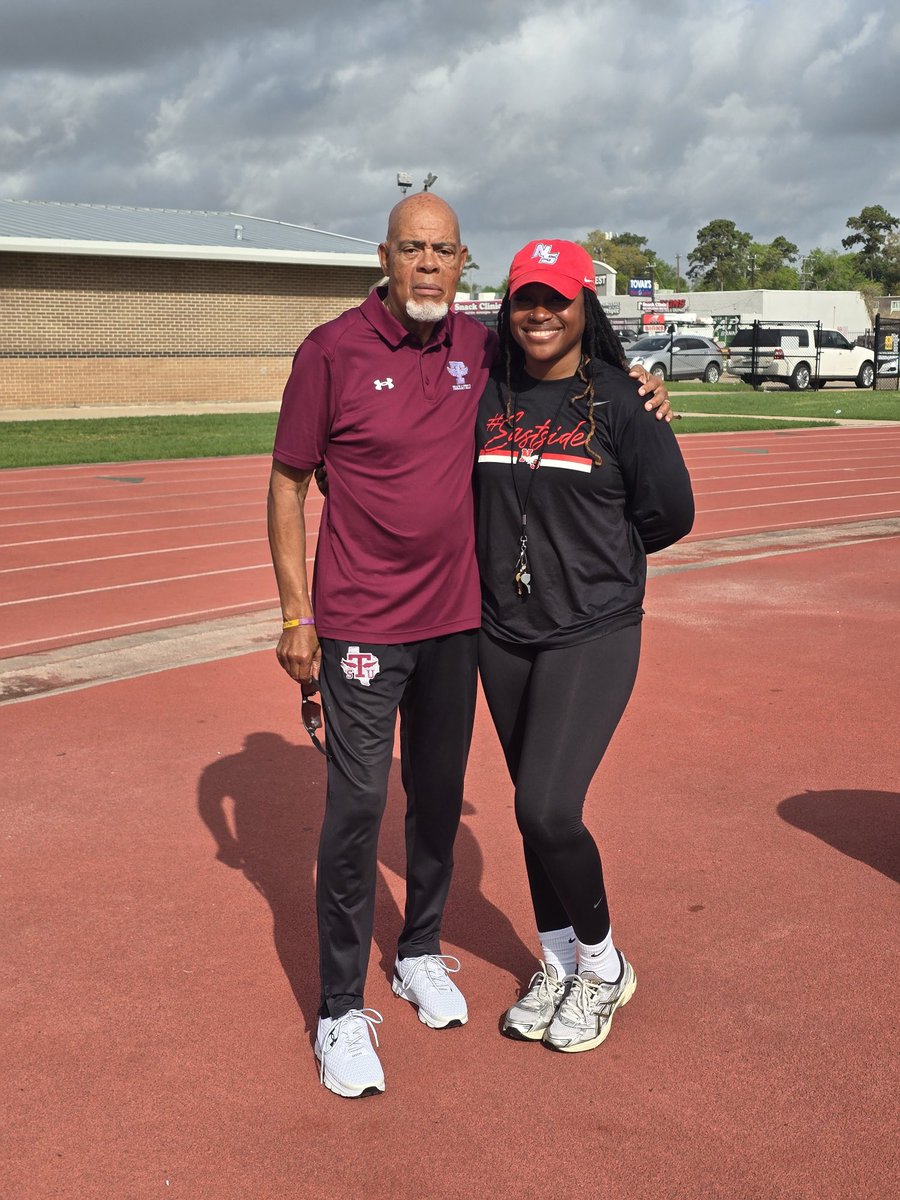 North Shore Track & Field tweet media