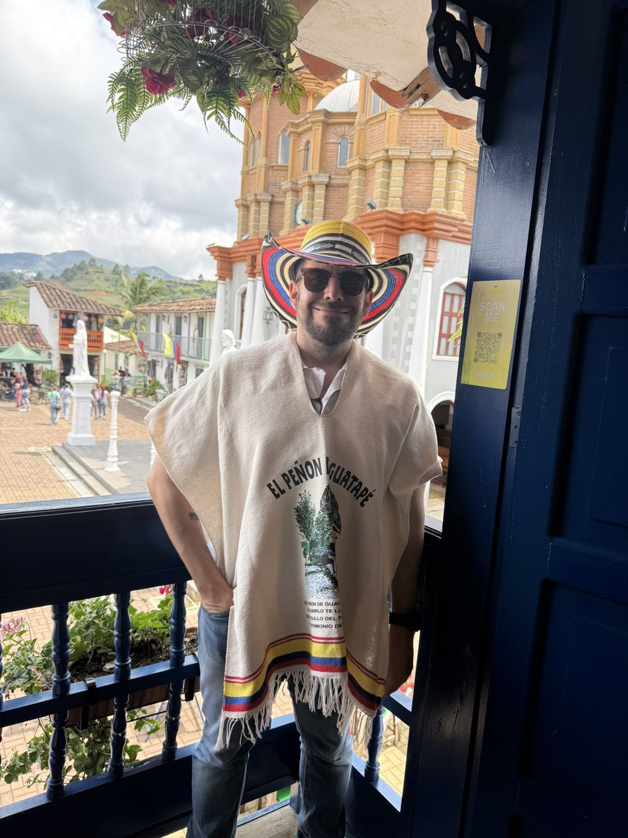 𝗝𝗼𝗻 𝗙𝗹𝗼𝗿𝗲𝘀 tweet media