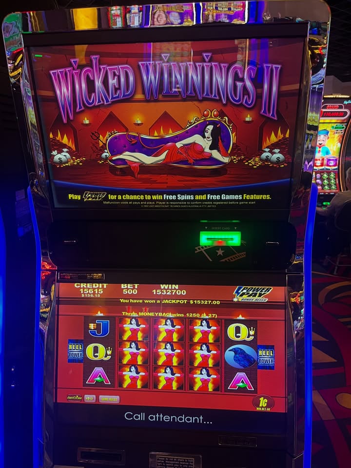 PlainridgePark's tweet photo. THE SLOTS ARE HOT 🔥💰WHO’S NEXT
FRIDAY FULL OF WINS🎰

#plainridgepark #casino #slots #jackpot #bigwin https://t.co/RY0EPpp02e