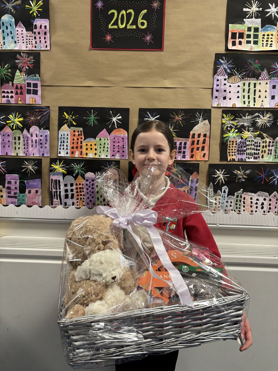 Miss Swinney 🧡 tweet media