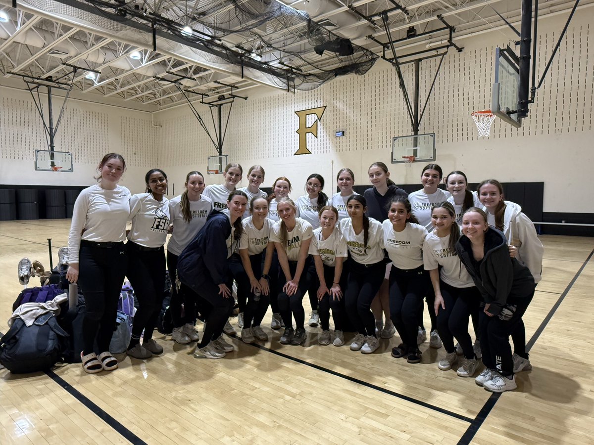 Kelly Shipman-Bronowicz tweet media