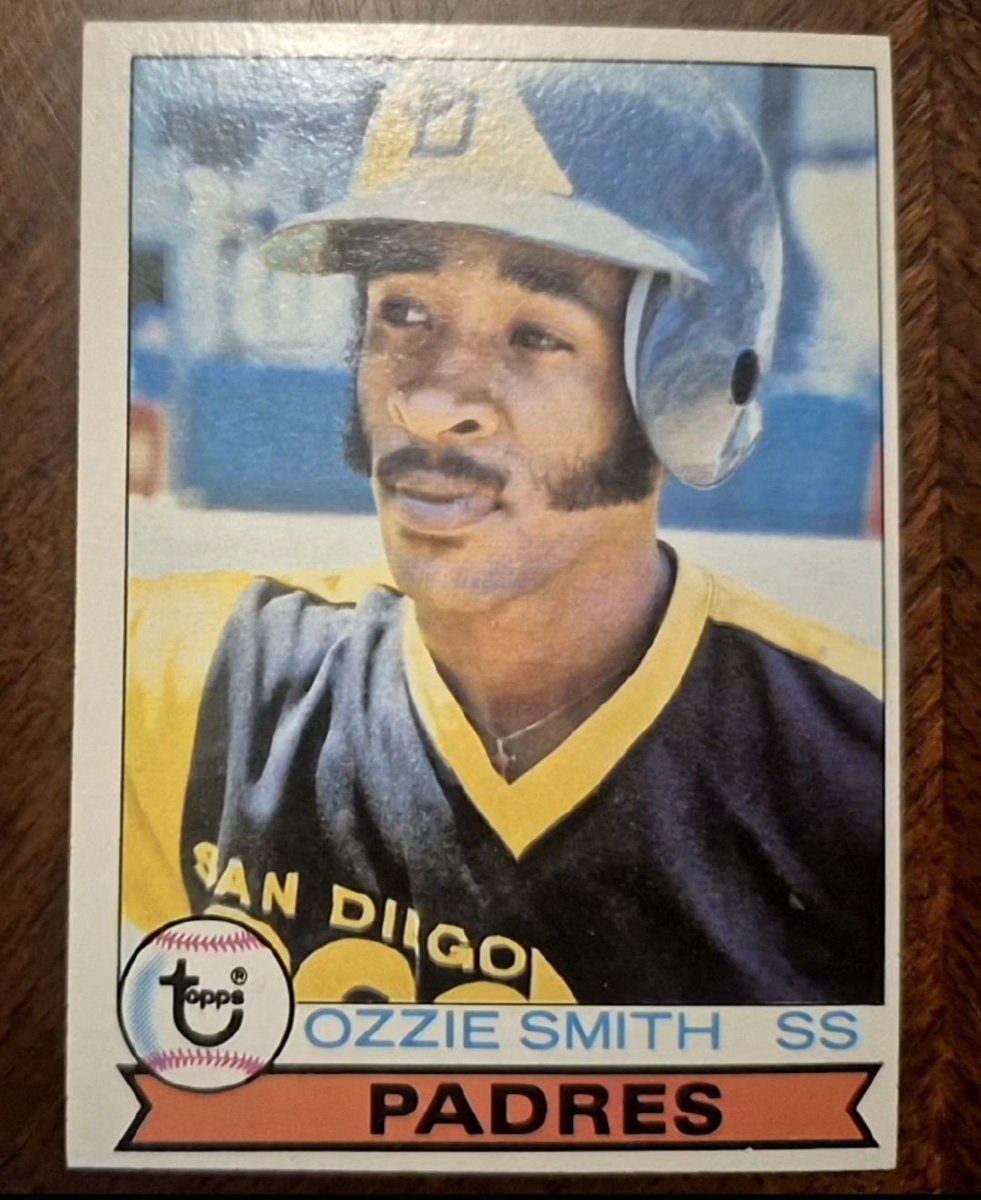 phinsare1's tweet image. Stunning!  🔥

Not easy to find these near mint! 

Thnx @NickLoffer1 !  😁

1979 #SetBuild