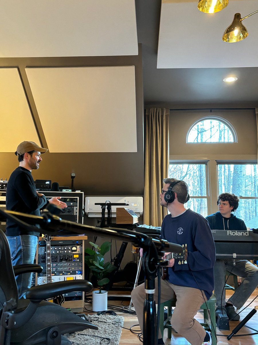 The Brook & The Bluff tweet media