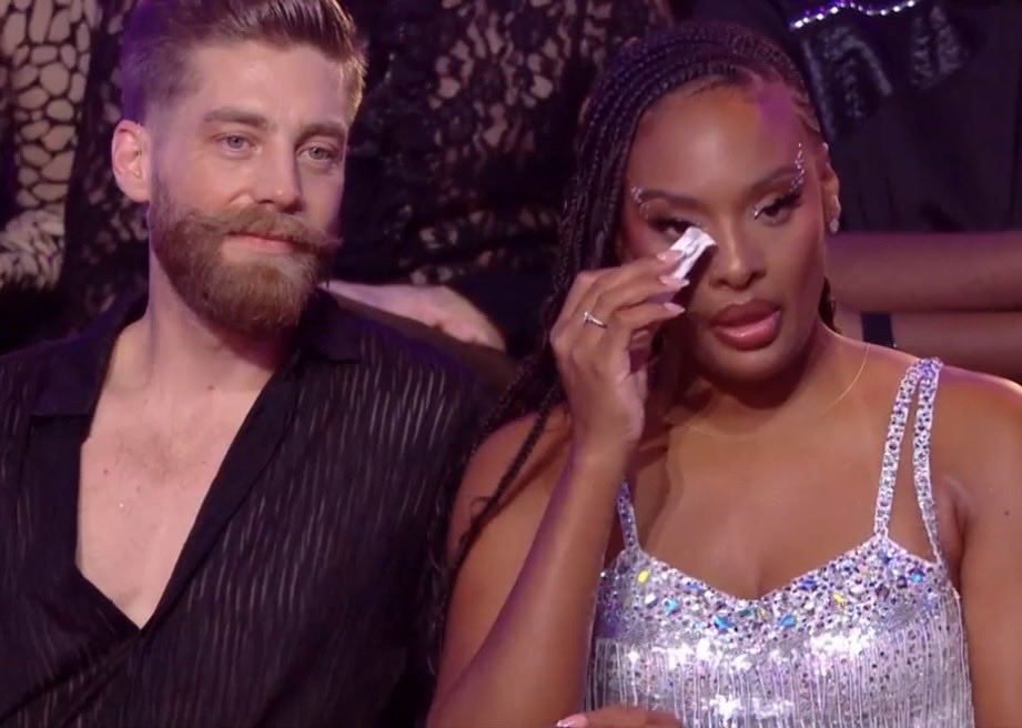 léaa ~ 🦢🐆🍒 tweet media