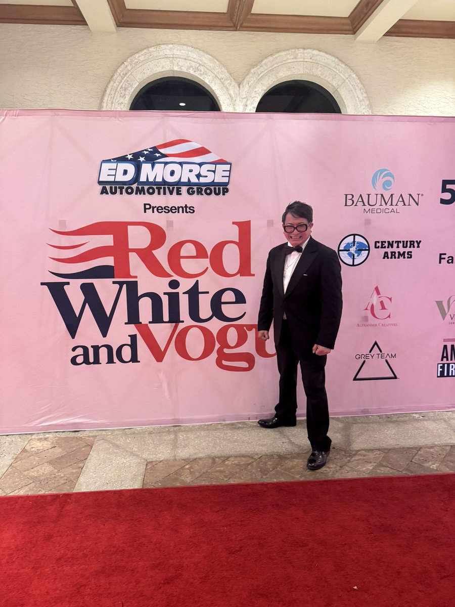 andresoriano's tweet image. Red, White &amp;amp; Vogue was such an amazing event with amazing patriots  supporting our nation’s military veterans at Mar-A-Lago in Palm Beach, Florida! 🇺🇸
#BlessedLife #GratefulHeart  #GodBlessAmerica #MAGA #AndreSoriano #Charity #RedWhiteAndVogue #PalmBeach #Florida #USA ❤️🇺🇸
