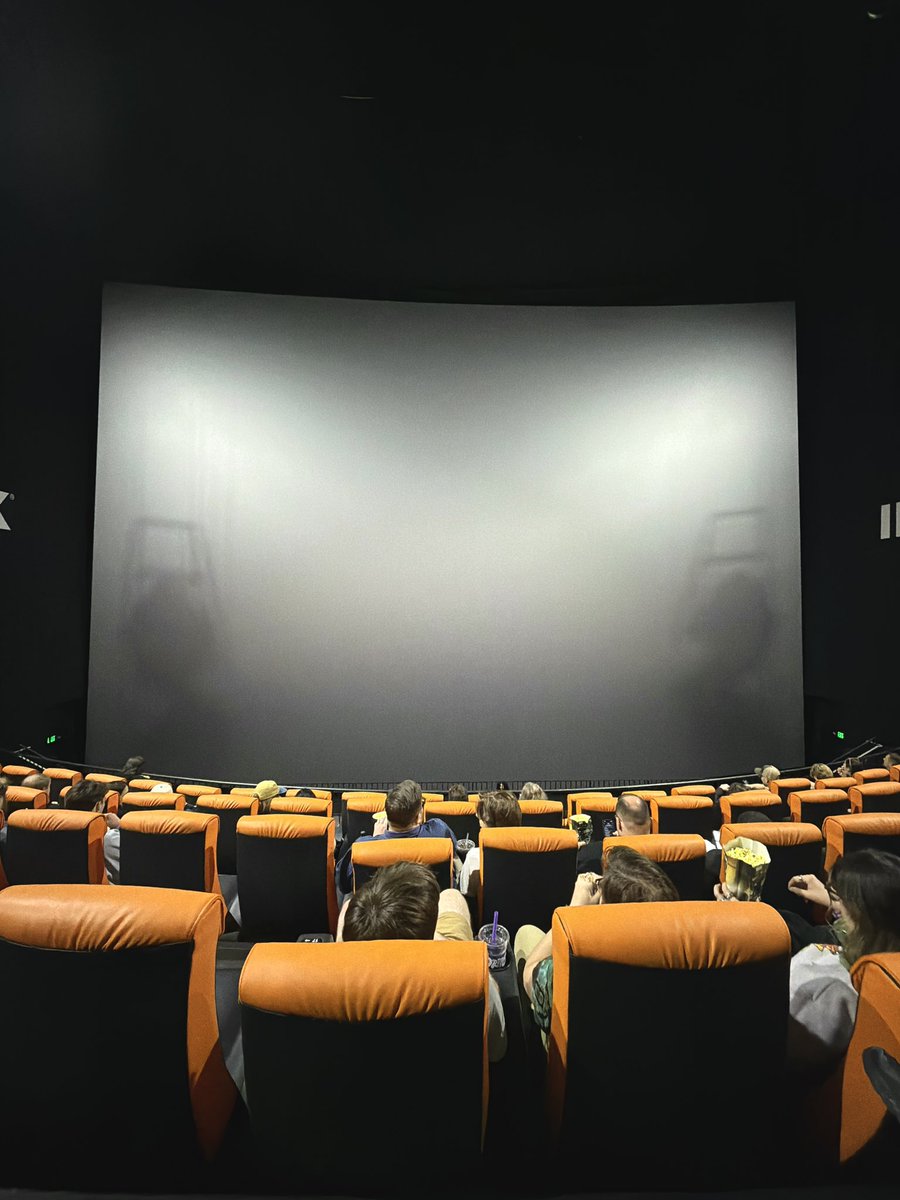 van watches movies tweet media