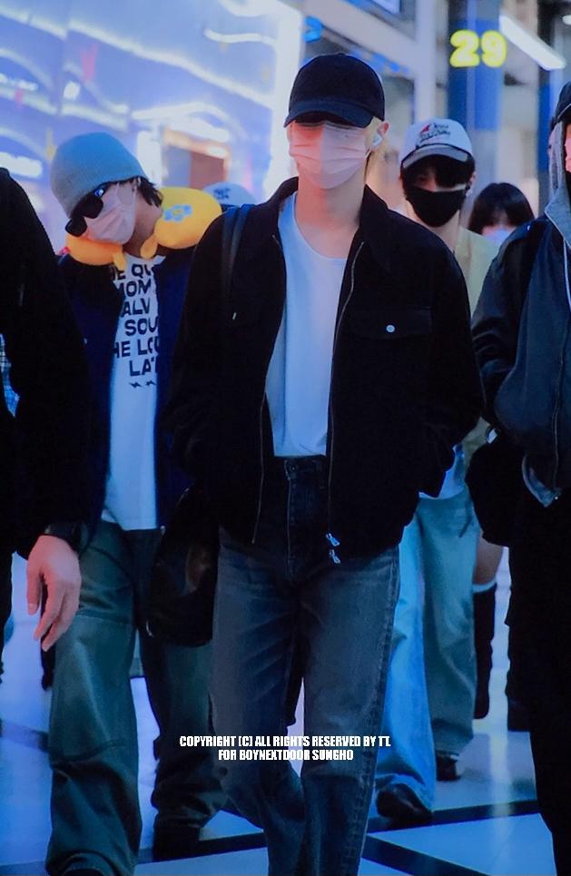 𝐭𝐭. tweet media