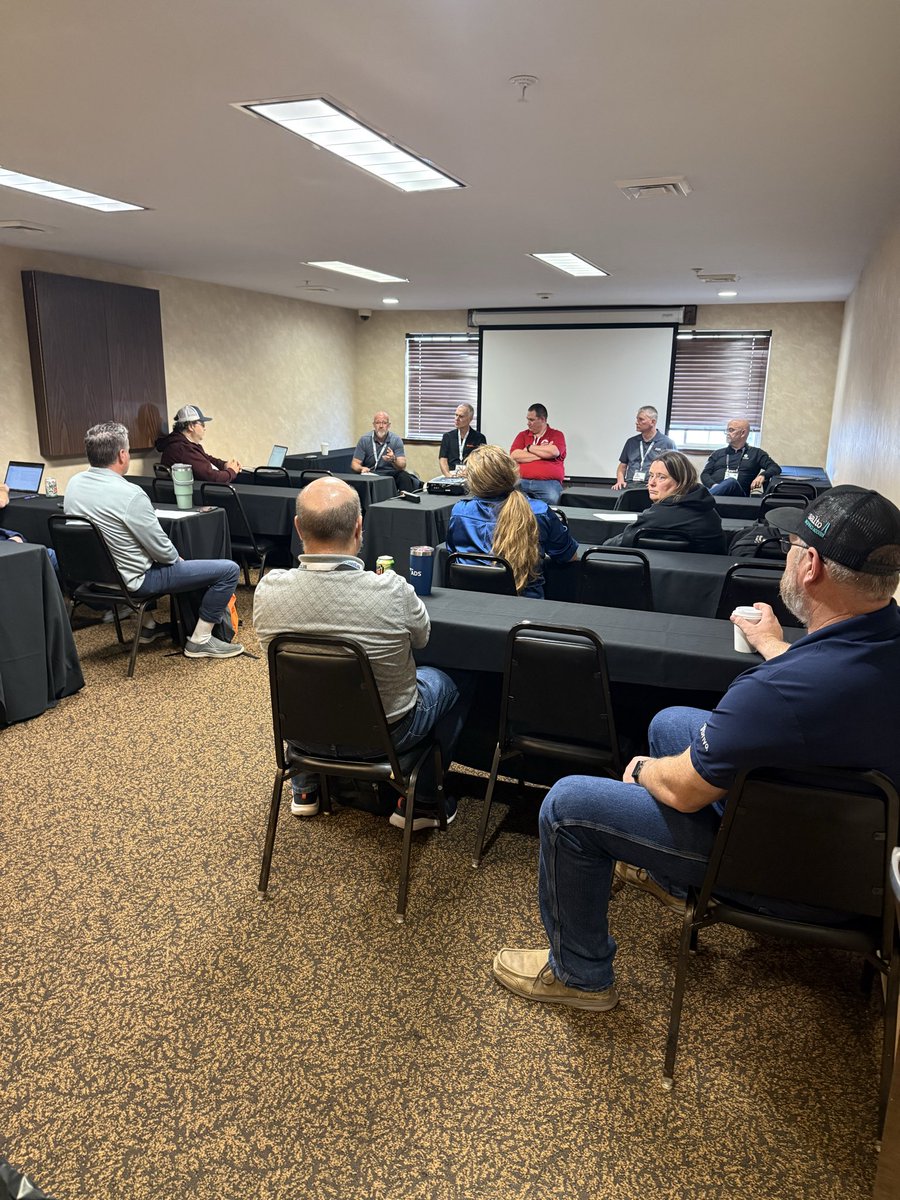 MidwestTechTalk tweet media