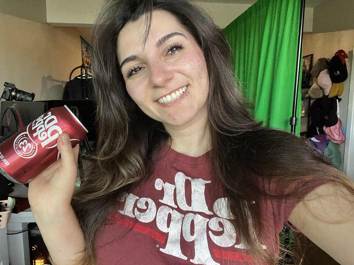 sophiabot tweet media