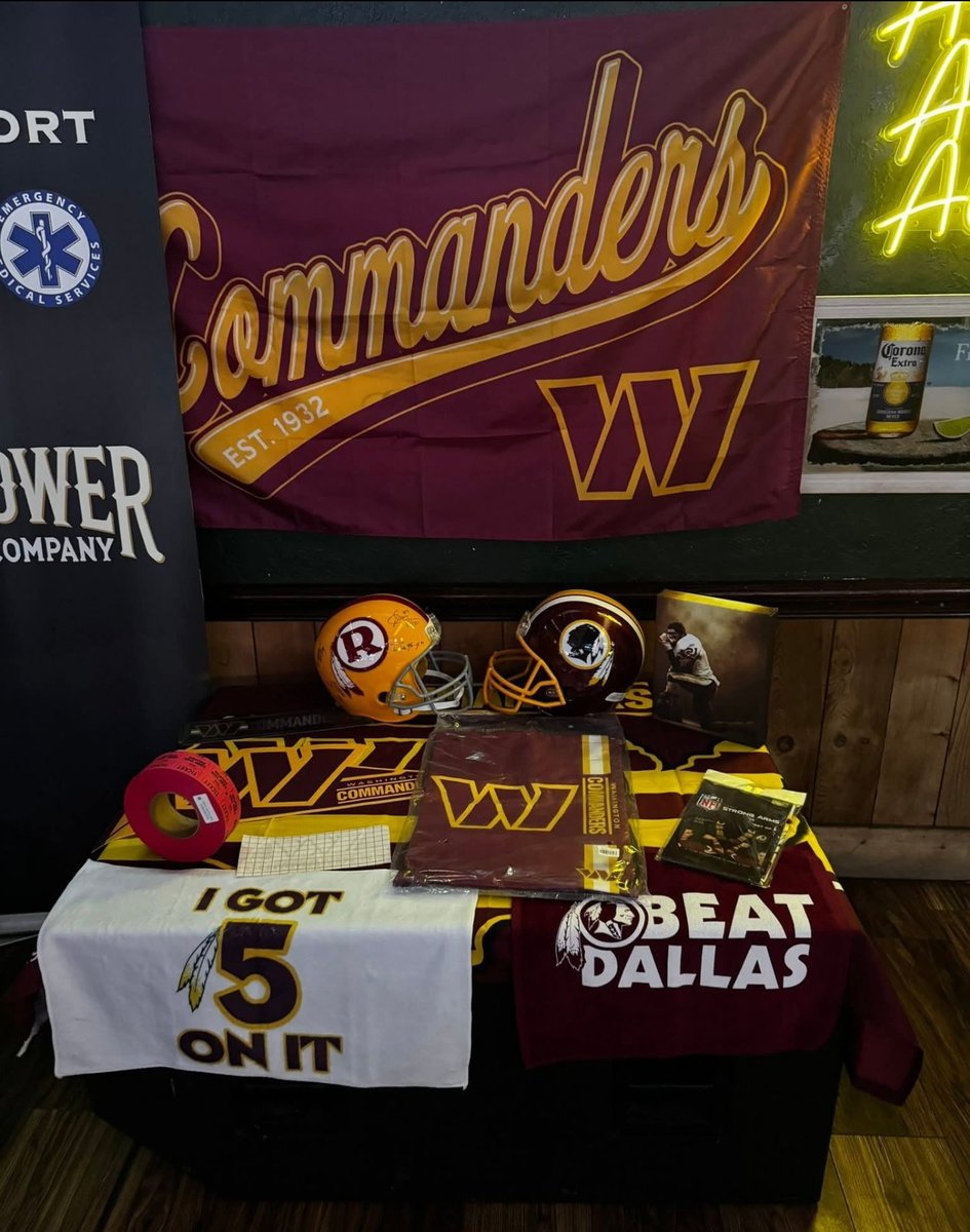 XThunderDomeX's tweet photo. To all my new Commanders/Redskins fans that shot me a follow, were serious about our fandom down here in Houston. We rep it hard!!!! 💪 https://t.co/1ZAXyiFpqG