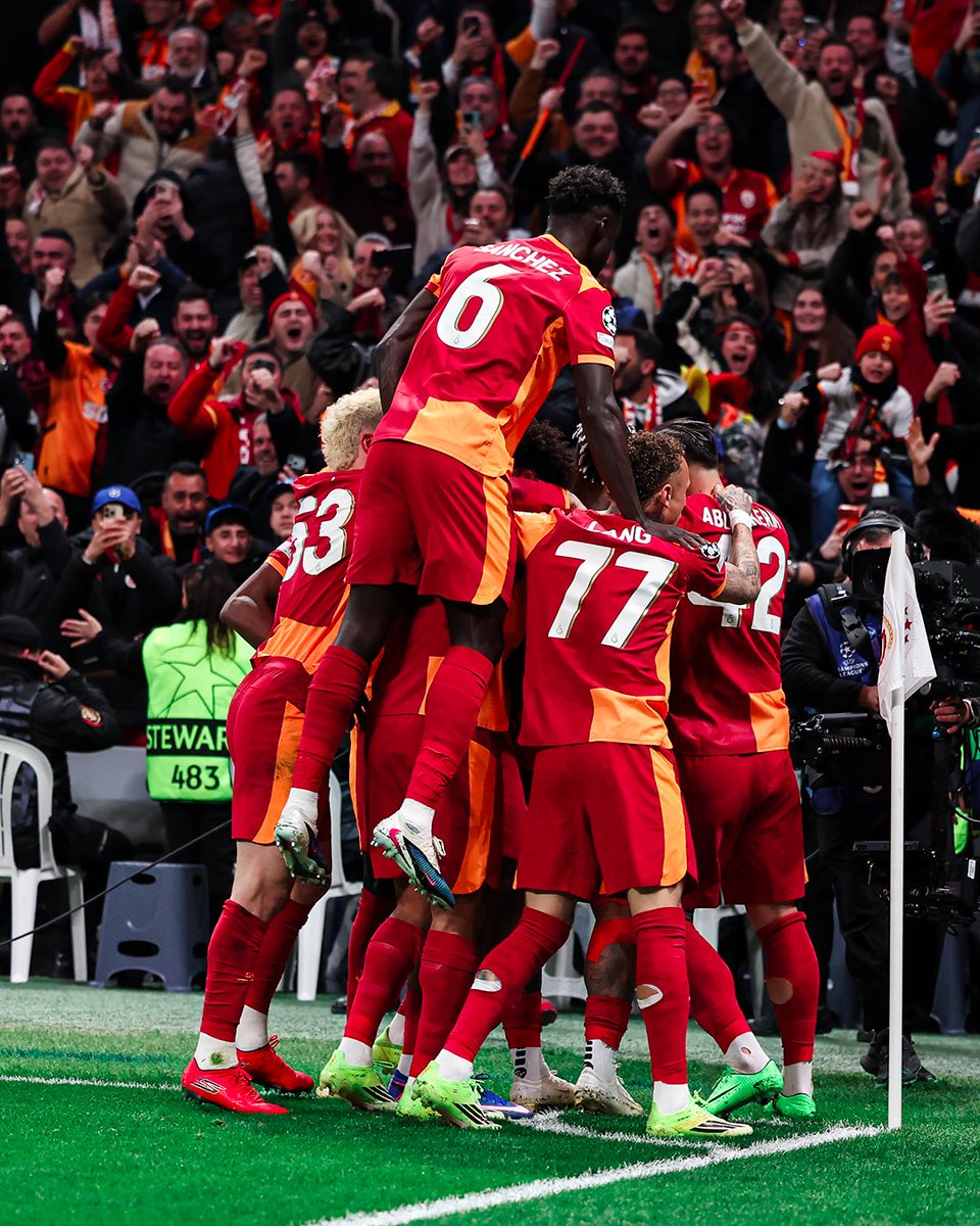 SemsettinA31349's tweet photo. Bugün kazanın ve Lig'de fişi çekin aslanlar rabb'im yardım etsin.💛❤️🦁

#BugünGünlerdenGALATASARAY https://t.co/LpqgbpYLPJ