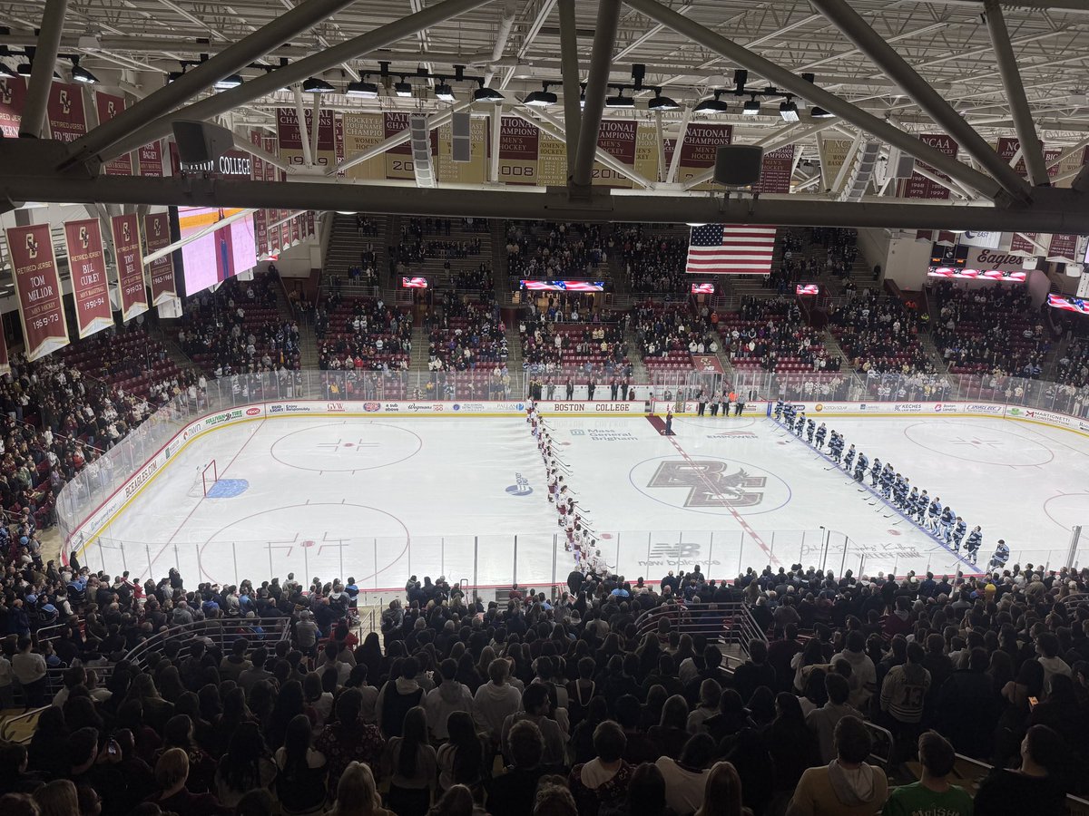 EaglesDaily_BC's tweet image. Playoffs in Chestnut Hill. Showtime.

#forbostonalways🦅