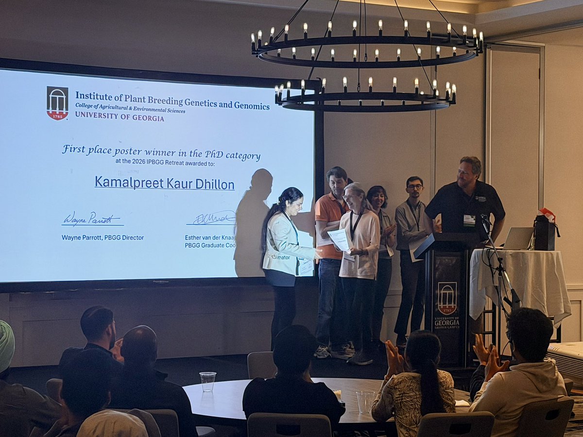 PhillipVines's tweet photo. What a great time at the @PBGGatUGA retreat this week! Dr. Schwartz and I are super proud of @kamal_dhillon24 for her hard work and outstanding effort. First place finish in PhD section and she won the People’s Choice Award! All presentations were great! @ugatiftonturf https://t.co/2wsAKX9tCP