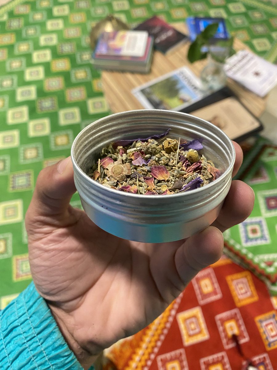 cofetengar tweet media