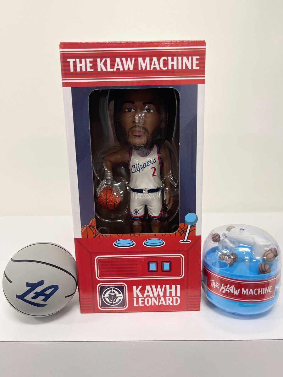 Tomer Azarly tweet media