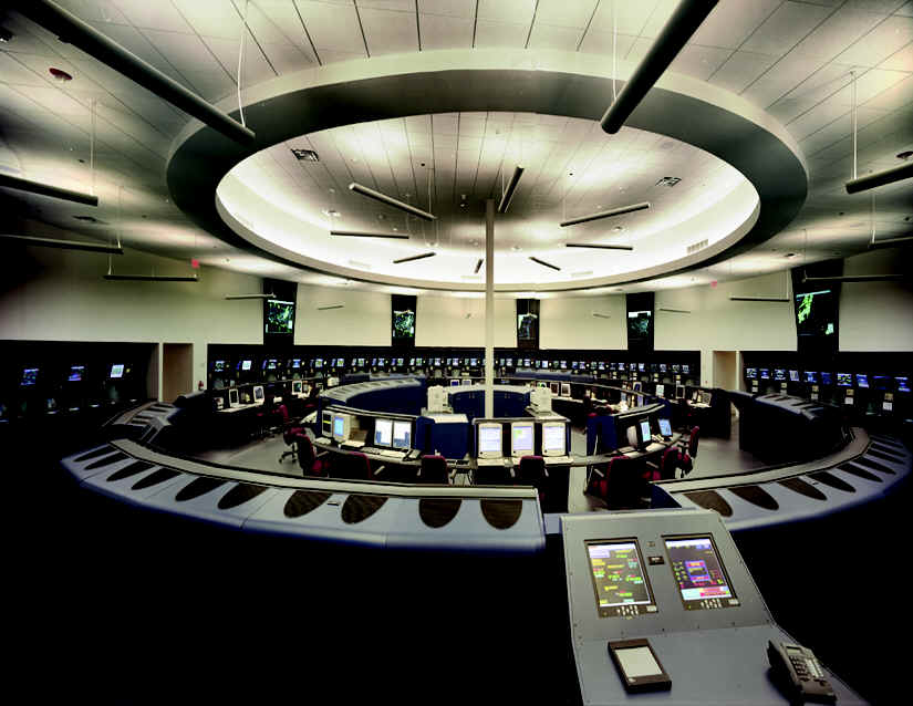 disclosetv's tweet photo. JUST IN - Three airports in the Washington, D.C., area are under a ground stop due to an "equipment outage," the FAA is working  to address the source of a strong odor coming from Potomac TRACON; the key radar facility that controls airspace for the entire DC region — CNN https://t.co/UhqXq1v5ZO