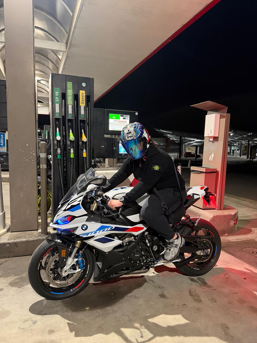 tito maleka 📿 tweet media