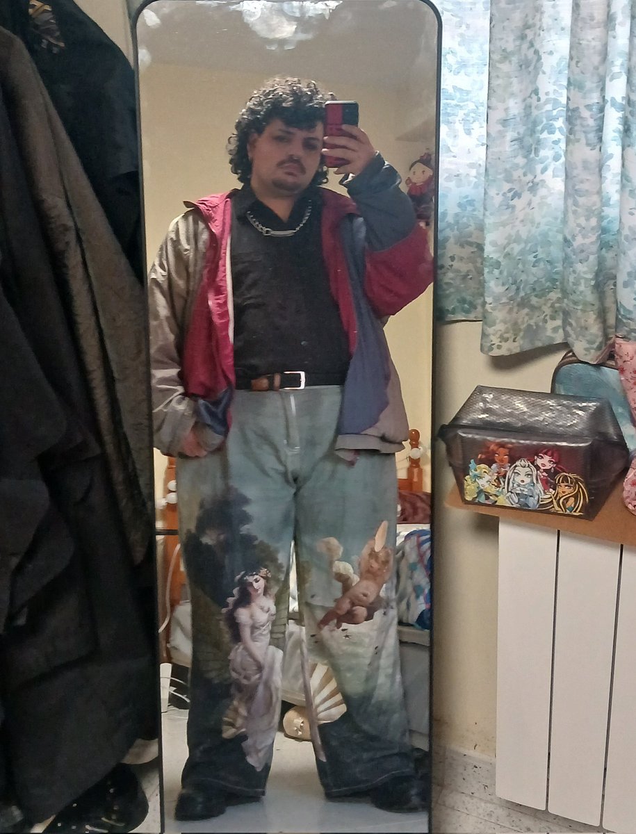 KimiStein_'s tweet photo. Hola!! Soy Kimi, tengo 28 años, soy diseñador gráfico y por motivos de trabajo me tengo que mudar a Madrid. Busco habitacion para entrar lo antes posible.
Por supuesto, que sea piso LGTBQ friendly. 
Puedes contactar conmigo por MD o Instagram @/kimicoded

RT porfa!! Gracias https://t.co/VBuZCx7Cip