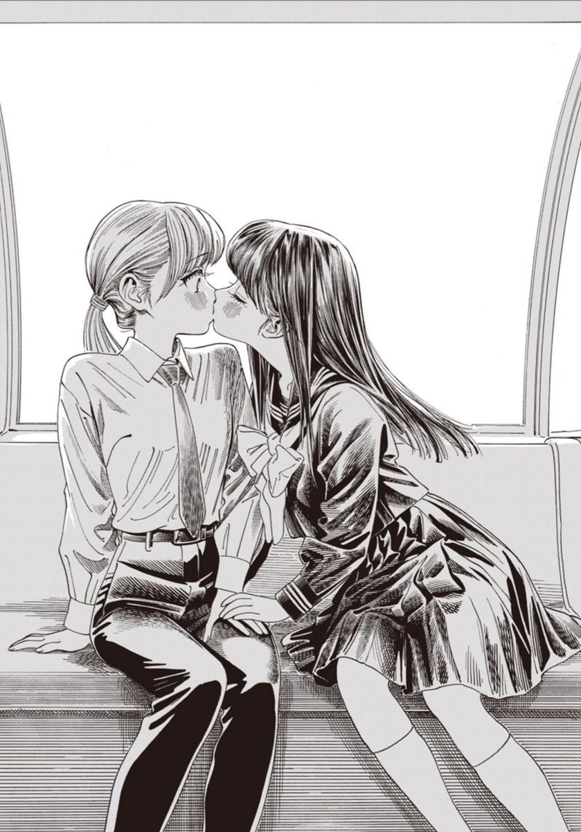 Daily Yuri Content tweet media