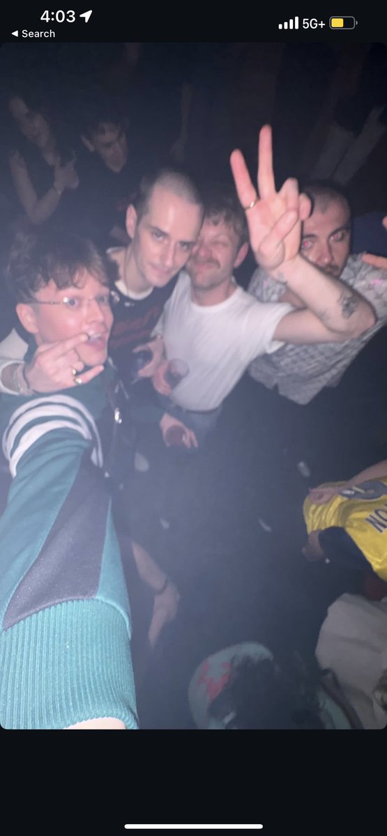 kylie_gender's tweet image. New York Minute starring Jarod, George, and Valerie. #PLUR.
