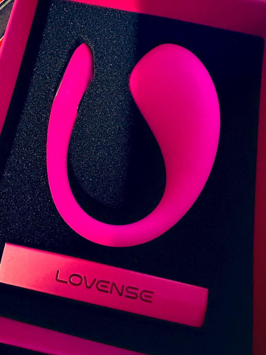 🔞TECHY NSFW🔞 Fansly now LIVE tweet media