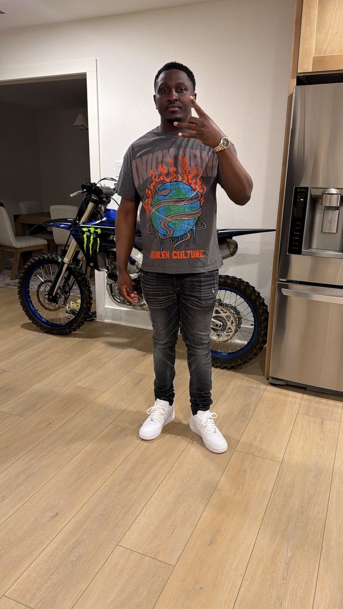 NeighborhoodHero tweet media