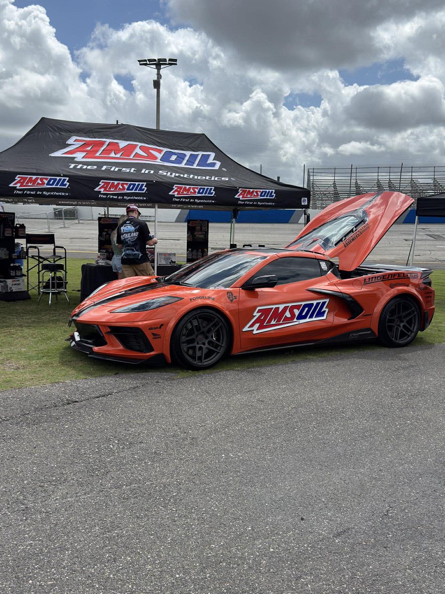 LingenfelterLPE's tweet photo. Summernats USA has been incredible through the first 2 days! Last day is tomorrow, so make sure you check out the mule car tomorrow if youโre down in Florida!
#lingenfelter #freedomfactory #amsoil #summernats https://t.co/u5hlhUd4BE