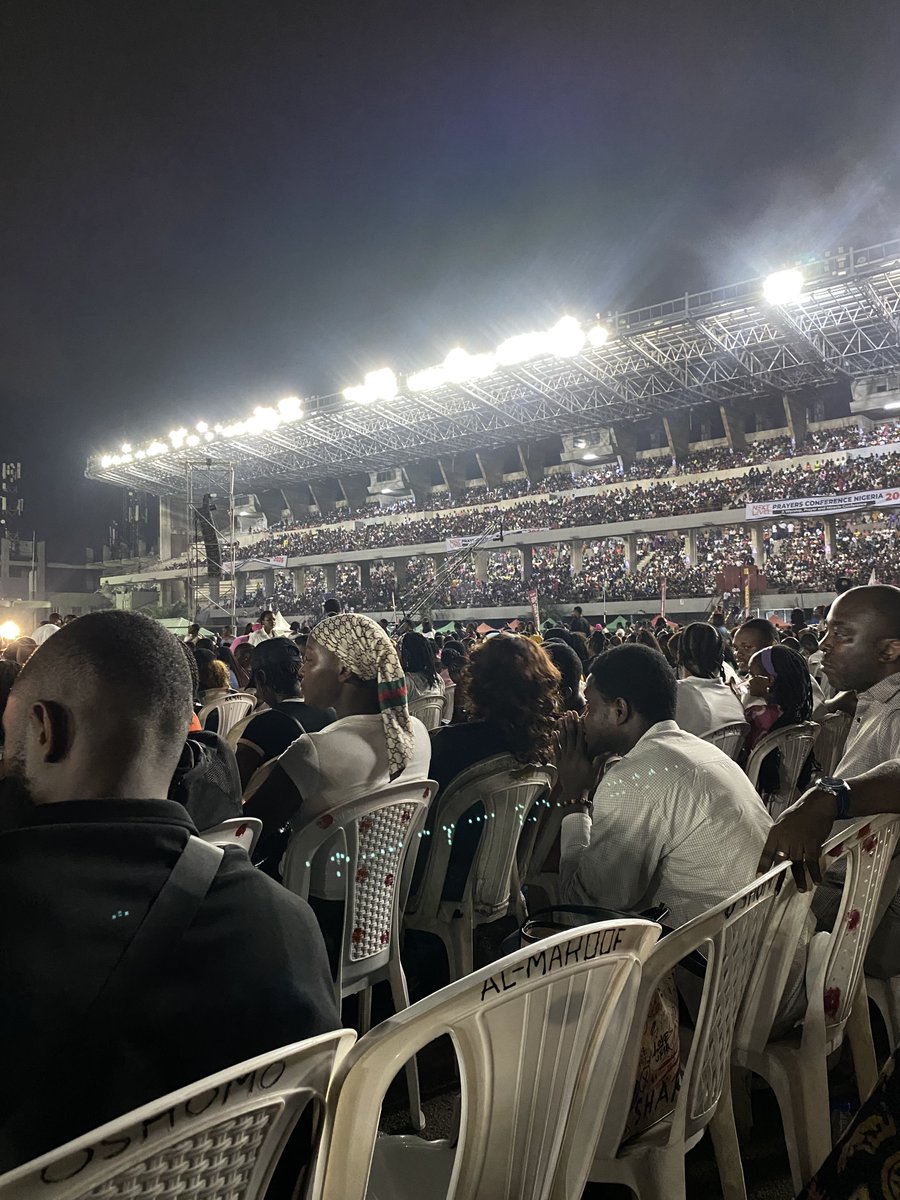 sesedey's tweet photo. Tonight is for praising God 🤲🏾🎉#NLPconference https://t.co/l6zPH83Wsb