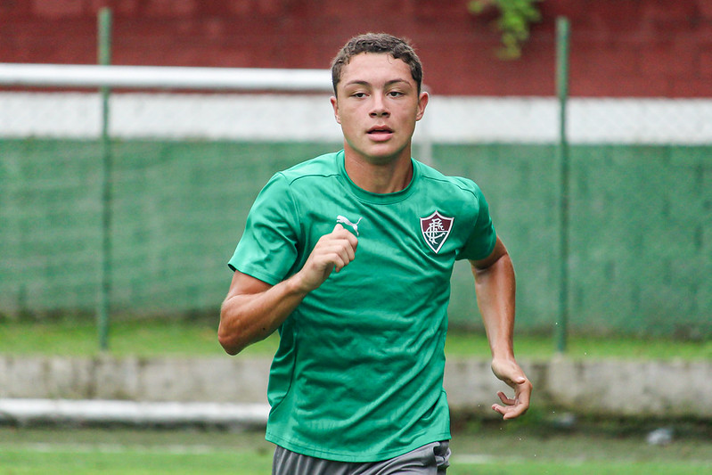 XeremStuff's tweet image. A geração 2011 volta ao comando de Dalmo Gimenes, com quem trabalharam no início de 2025, antes do treinador subir de categoria. É a safra que mais ganhou títulos em Xerém nos últimos 2 anos.

Recém convocados a Seleção, o volante Caio Vitor e Samuell estão com o grupo. #Sub15