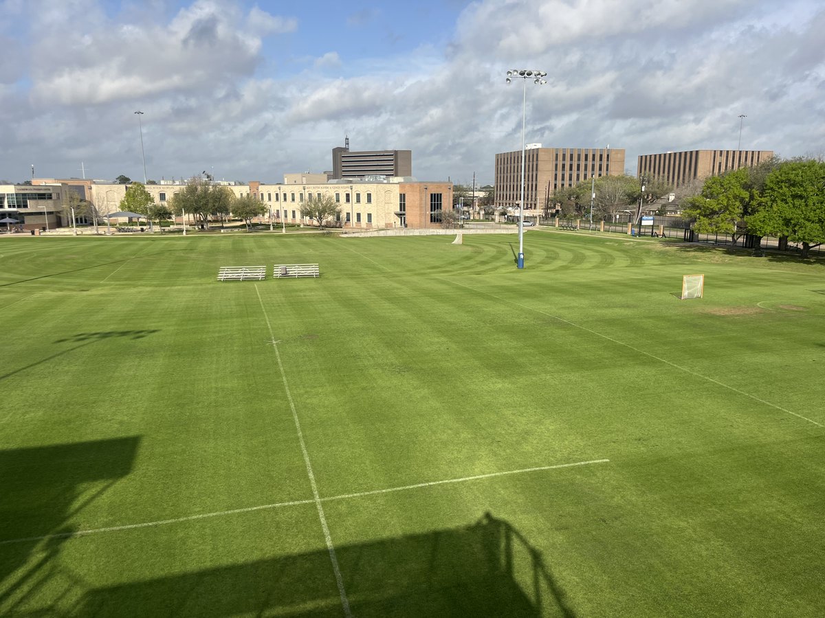 SFSturf_pros's tweet photo. New partnership announcement 🤝

We’re excited to be working with Episcopal High School and @EHSSports in Houston to help maintain safe, high-quality playing surfaces for their athletes.

Proud to support another great Texas program. https://t.co/W061VN3QmC