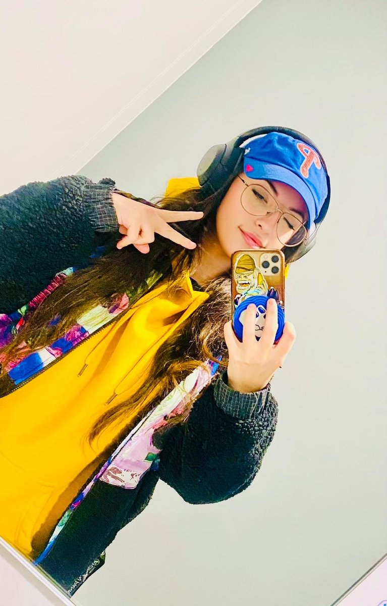 Soe 🇺🇸 👉🇪🇪👉🇮🇹👉🇫🇷👉🇨🇭👉🇭🇰👉🇻🇳 tweet media