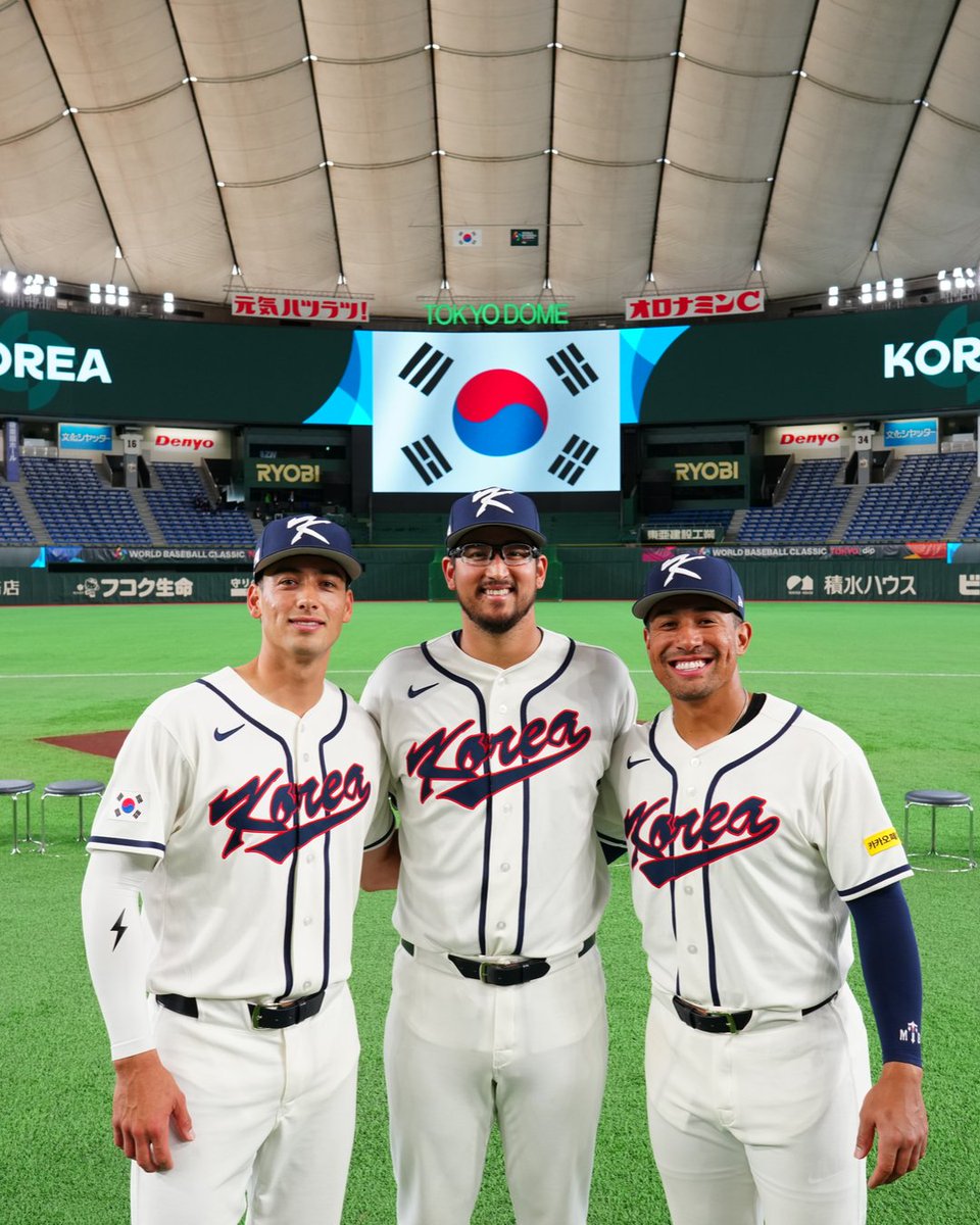 WBCBaseball's tweet image. Korean heritage players are making their mark on the #WorldBaseballClassic 🇰🇷

Shay Whitcomb: 2 HR, 3 H, 2 R, 3 RBI
Dane Dunning: Pitched a scoreless 7th inning against Team Australia to save Team Korea from elimination
Jahmai Jones: 1 HR, 4 H, 3 R, 2 RBI