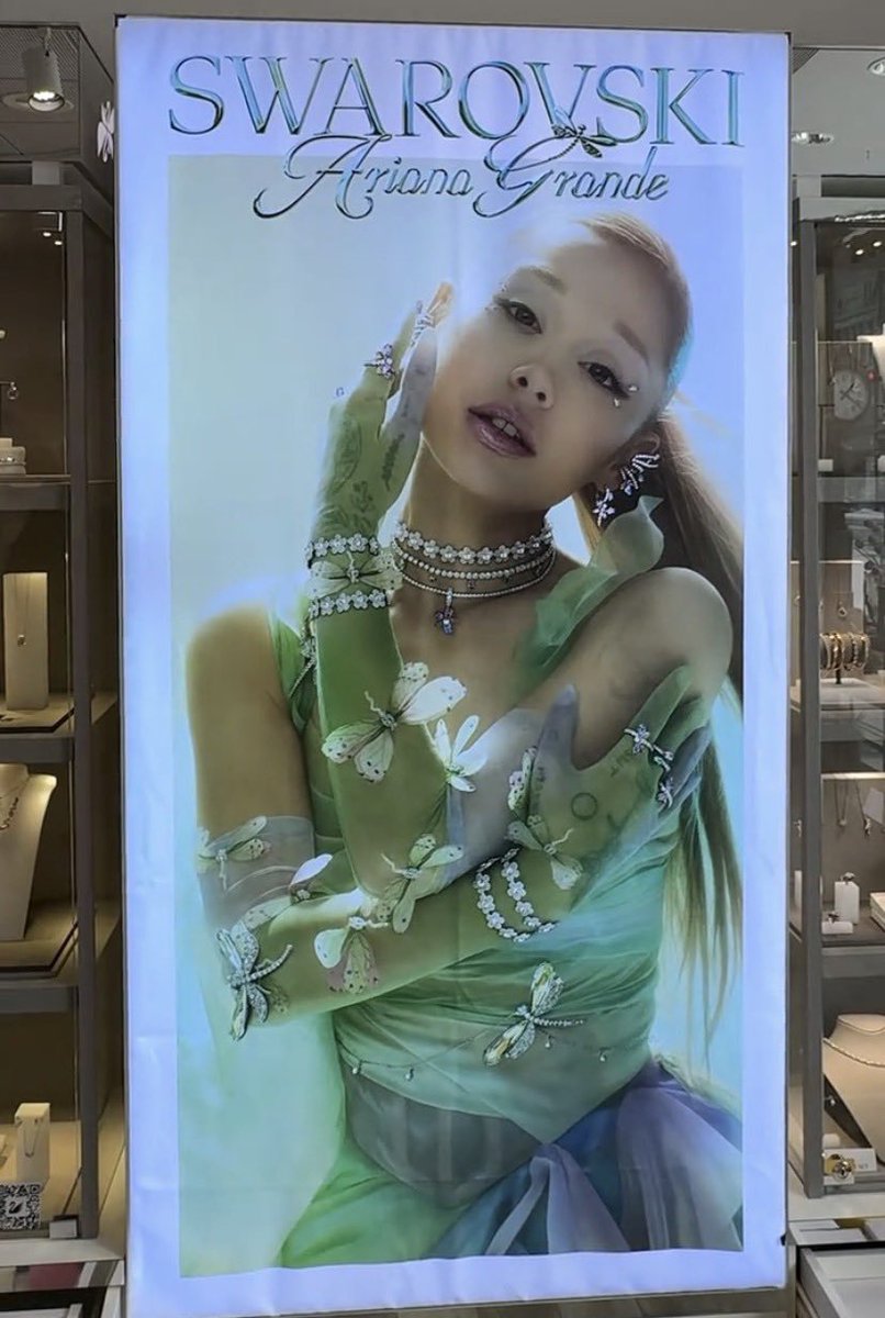 🚨Ariana Grande para Swarovski