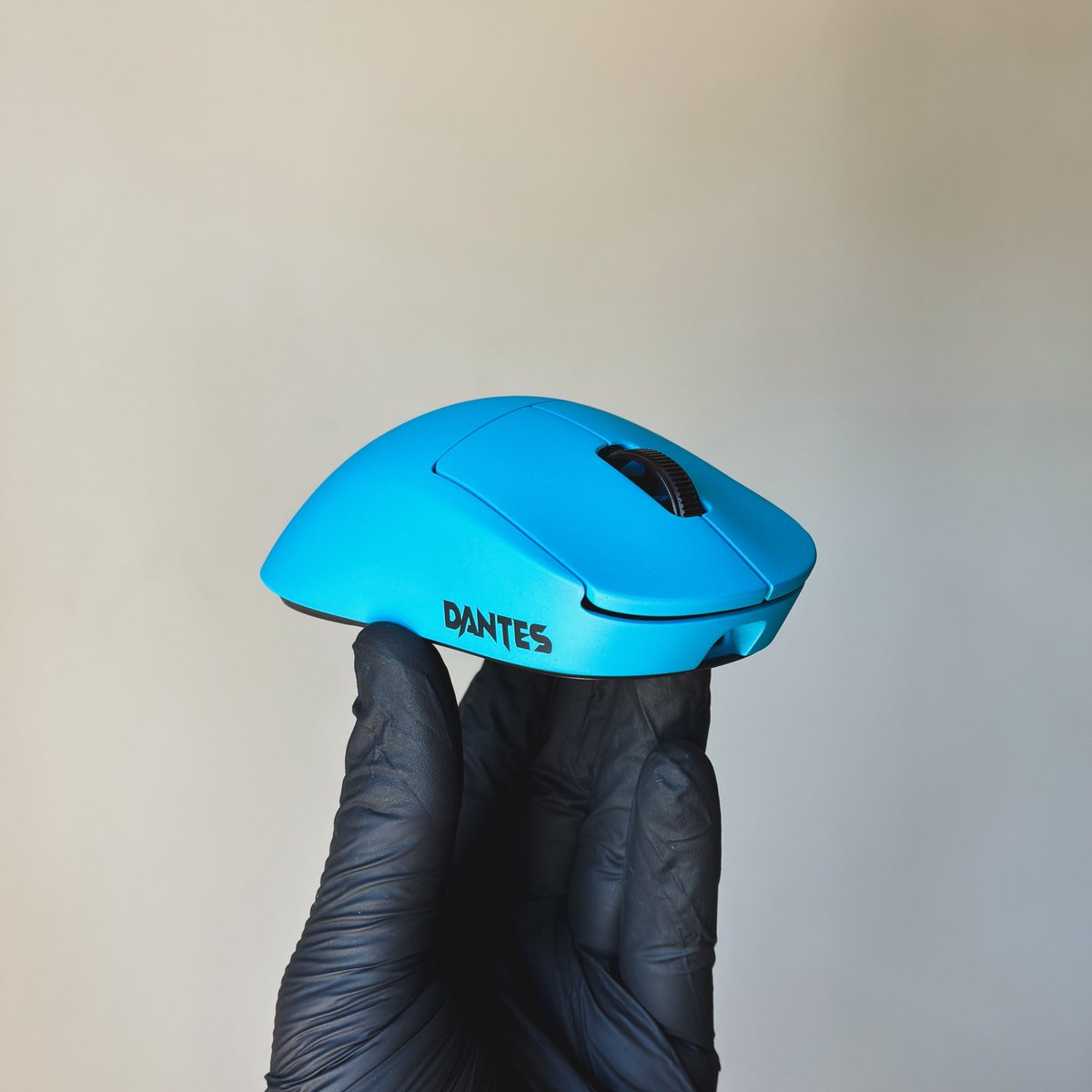 Customice tweet media