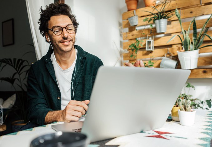 deximaging's tweet image. Working from home and feeling uninspired? These are the #creatives recommended by 7 of the best design experts to spark their own creativity: bit.ly/3JI9RIf #WFH #DesignFriday