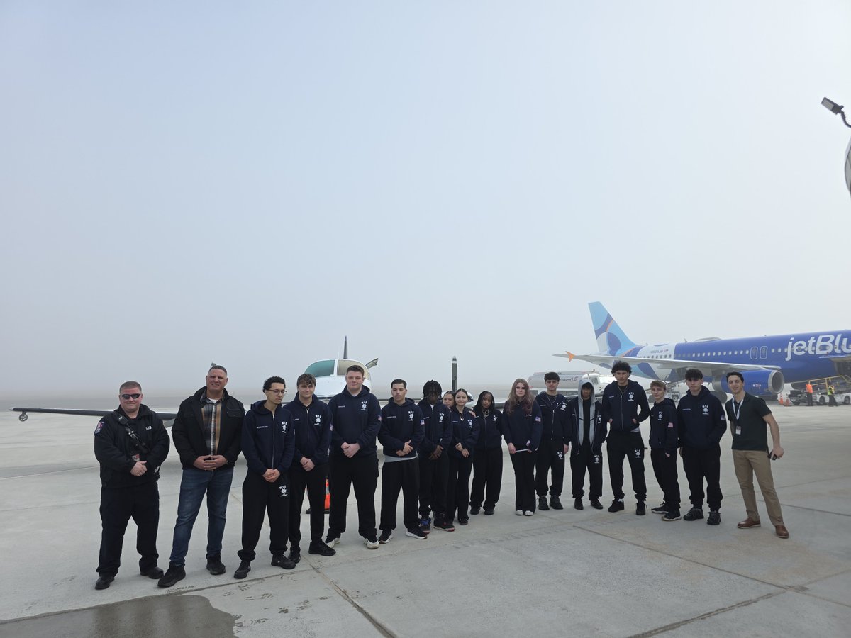 Fly MacArthur tweet media