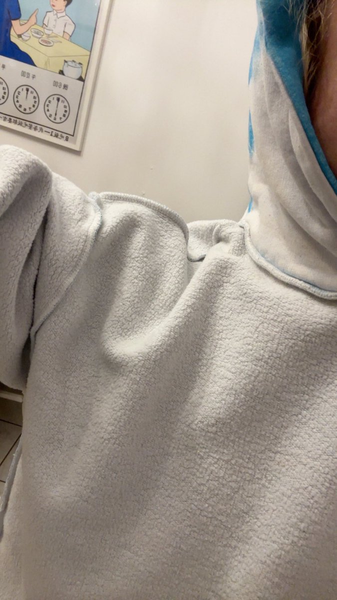 bangpowwww's tweet image. ein mal das leben so im griff haben wie menschen die beim essen ihren pulli nicht falsch rum anziehen müssen 🥹

#adhs