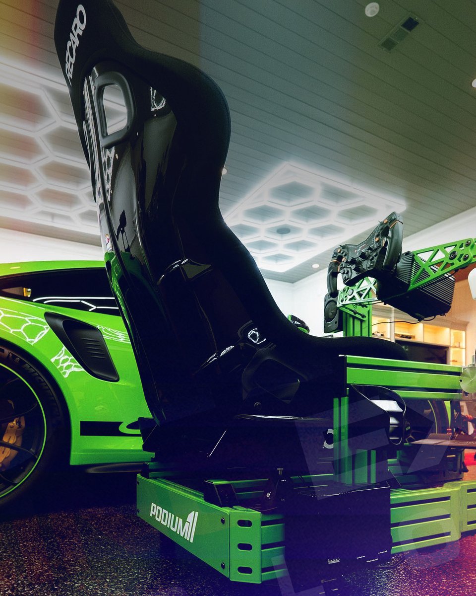 SimRacing Expo tweet media