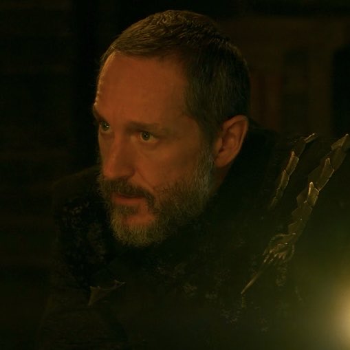 mena༻⋆🏰 tweet media