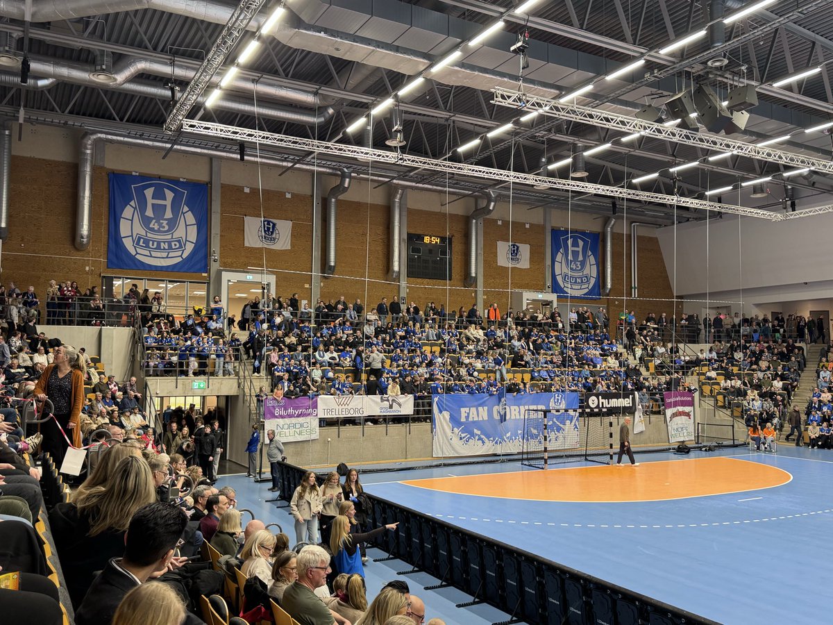 innecta's tweet photo. Det är något alldeles speciellt när två starka lokala lag möts och hela arenan fylls av energi, flaggor och handbollsglädje.

Vi på Innecta är stolta sponsorer till båda klubbarna – två viktiga delar av Lunds fantastiska idrottsliv. Heja Lund! 👏

#Innecta #Lund #Handboll https://t.co/zjbAo7JoDS