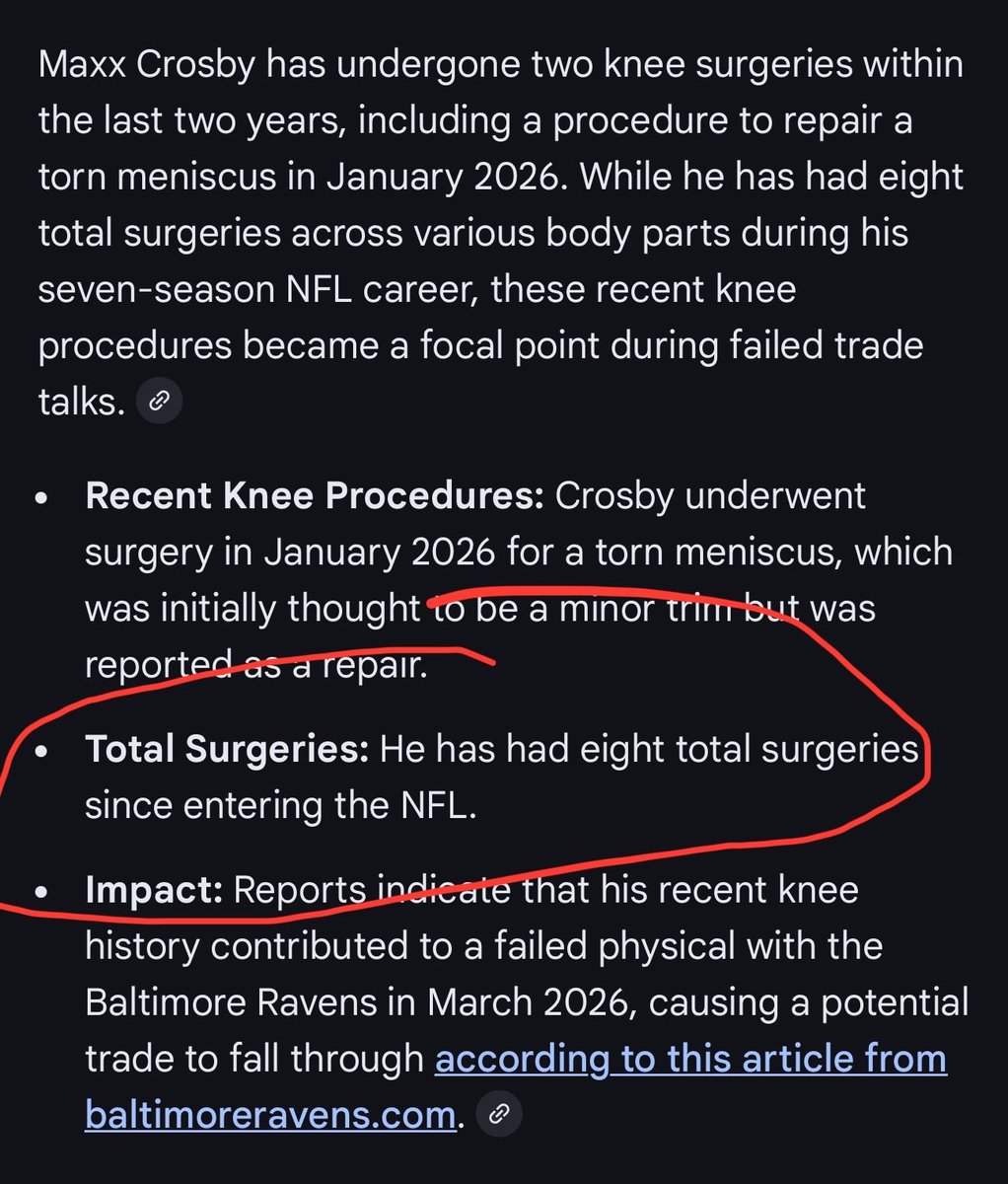 JM38_'s tweet photo. @1053SS one of my coworkers said maxx said on a podcast he had 8 knee surgeries and i didn’t believe him. https://t.co/1MKeU8yI5M