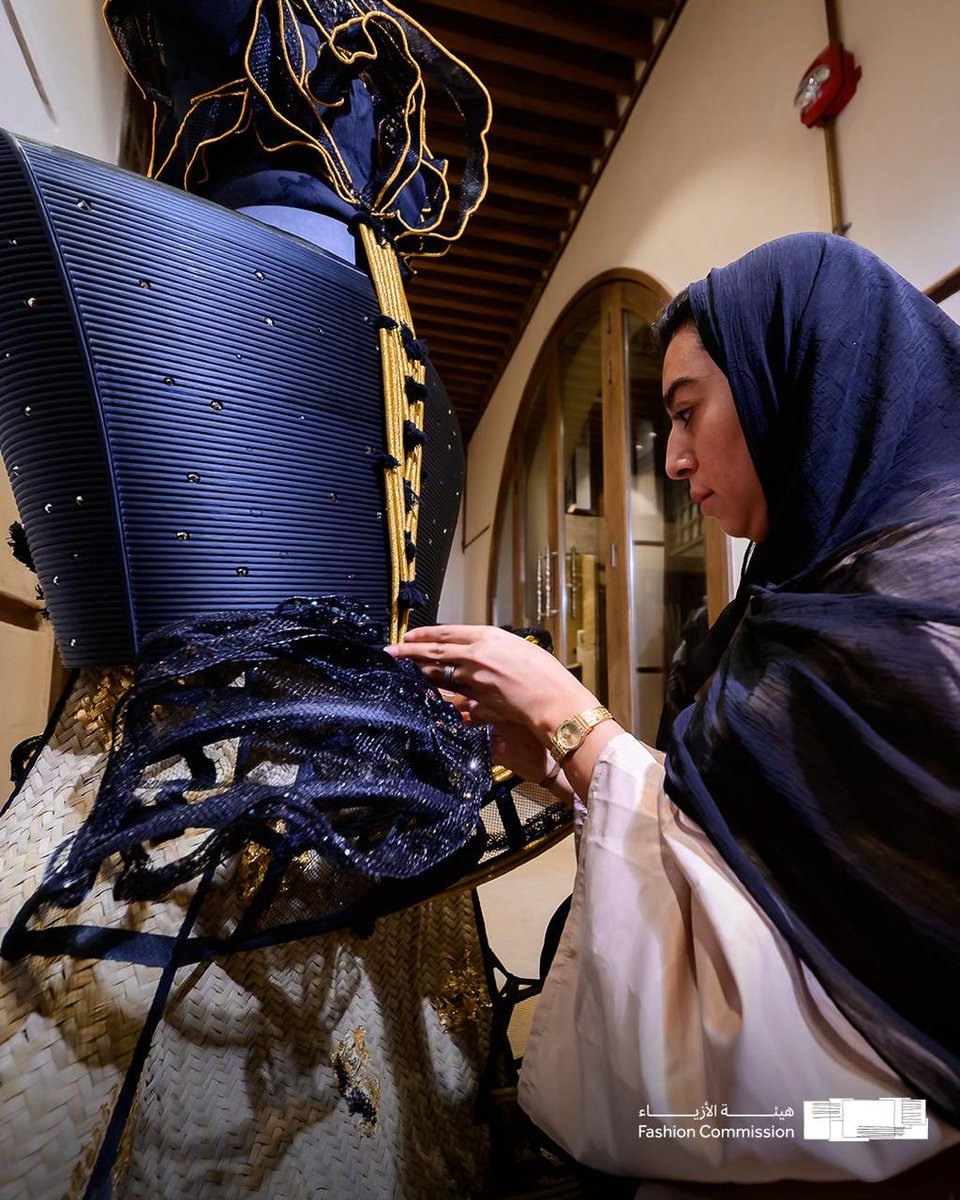 هيئة الأزياء tweet media