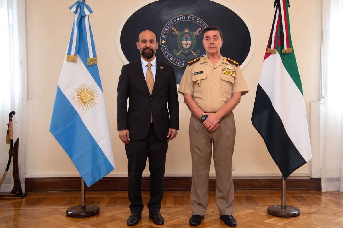 Ministerio de Defensa tweet media