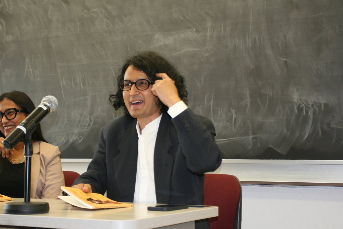 UofT Comparative Literature tweet media