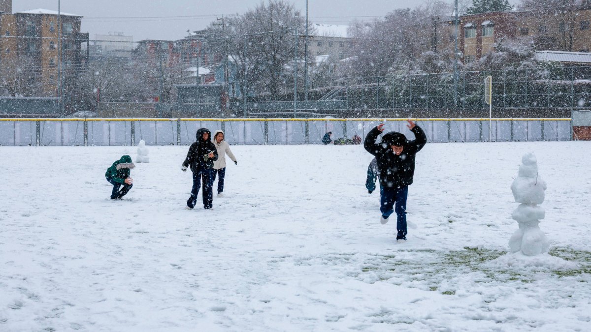 Seattle University tweet media
