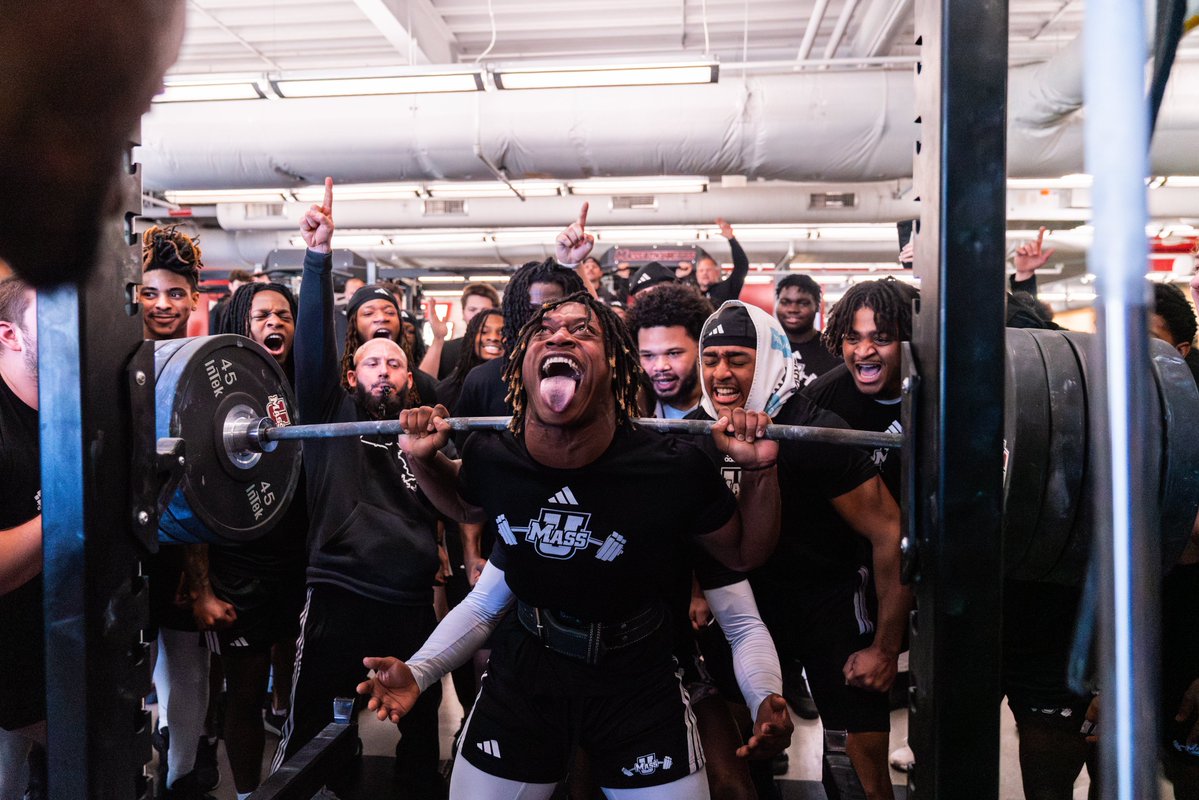 UMass Football tweet media